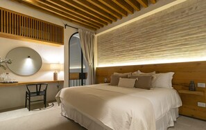 Minibar, in-room safe, desk, laptop workspace - A Ndigo San Miguel (San Miguel de Allende)