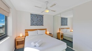 2 bedrooms, iron/ironing board, bed sheets