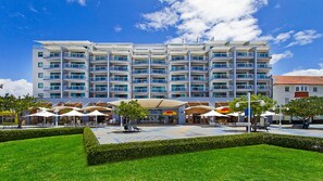 Exterior - The Entrance Waterfront Apartment 302 (The Entrance)
