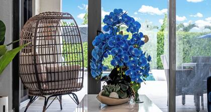 Luxury Miami Stay · Heated Pool · Game Fun · Private Yard