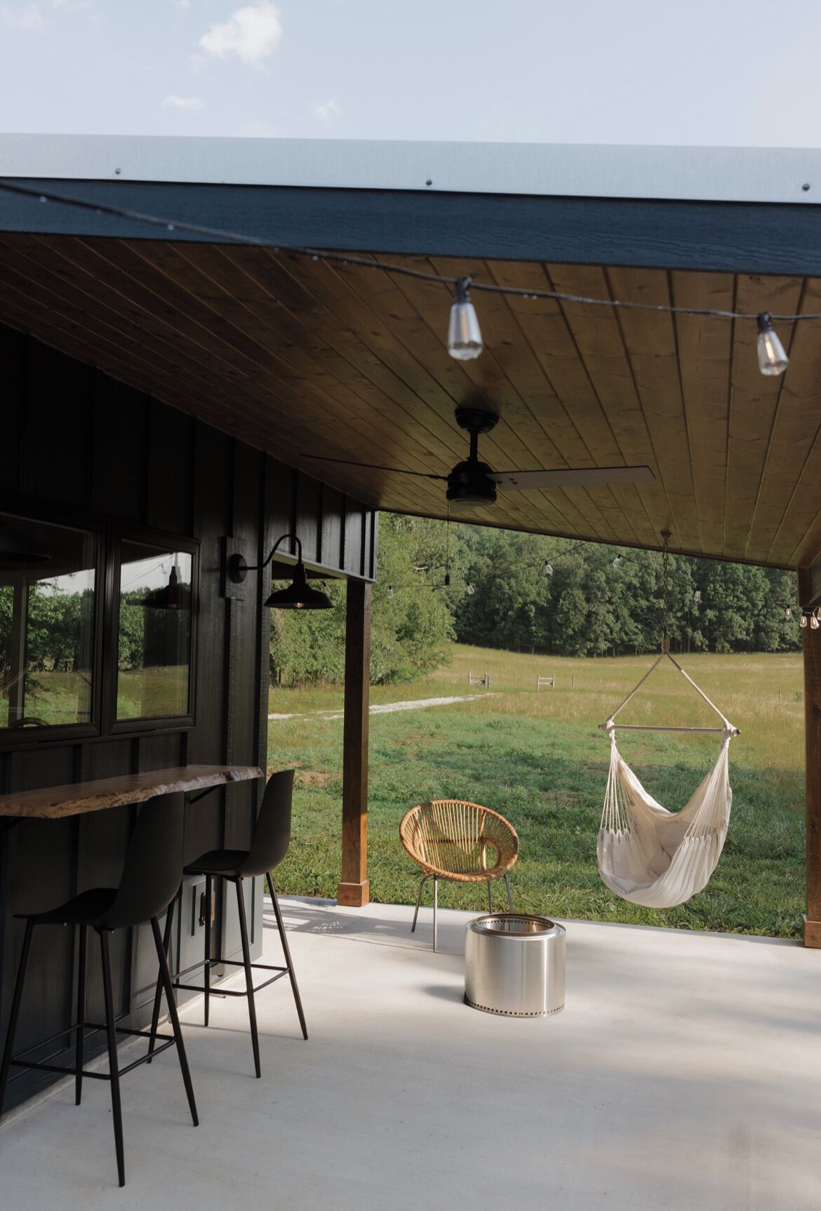 Tiny home near Fall Creek Falls w/hot tub + outdoor shower