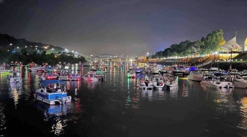 Peaceful, River Front View Getaway

