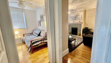 2 chambres, fer et planche Ă repasser, Wi-Fi, draps fournis