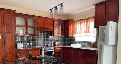 Charming, family-friendly 2-bedroom apartment in Saint George with AC, WiFi.