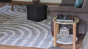 Smart TV, books