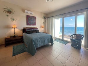 4 Schlafzimmer, Zimmersafe, Bügeleisen/Bügelbrett, WLAN