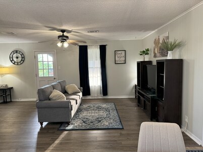 CHARMING country home with easy city access