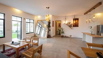 House, Patio | Living area
