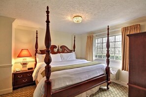 King Fireplace Suite in Highlands Bldg | Wi-Fi gratuito