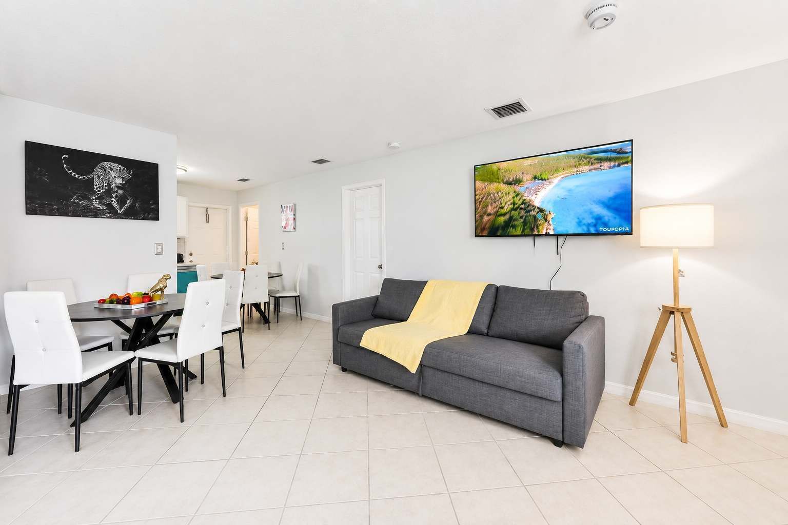 Smart TV, offices