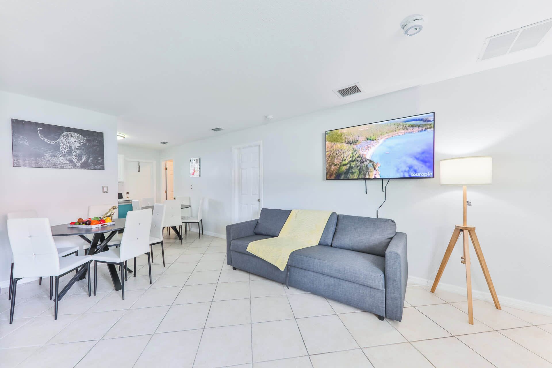 スマートテレビ、書斎 / ワークスペース