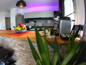 Dining - Elegant 70m2 Rooftop at the foot of Le Bourget station (Le Bourget)