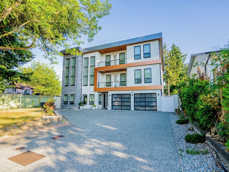 Premium bedding, Select Comfort beds, iron/ironing board, free WiFi