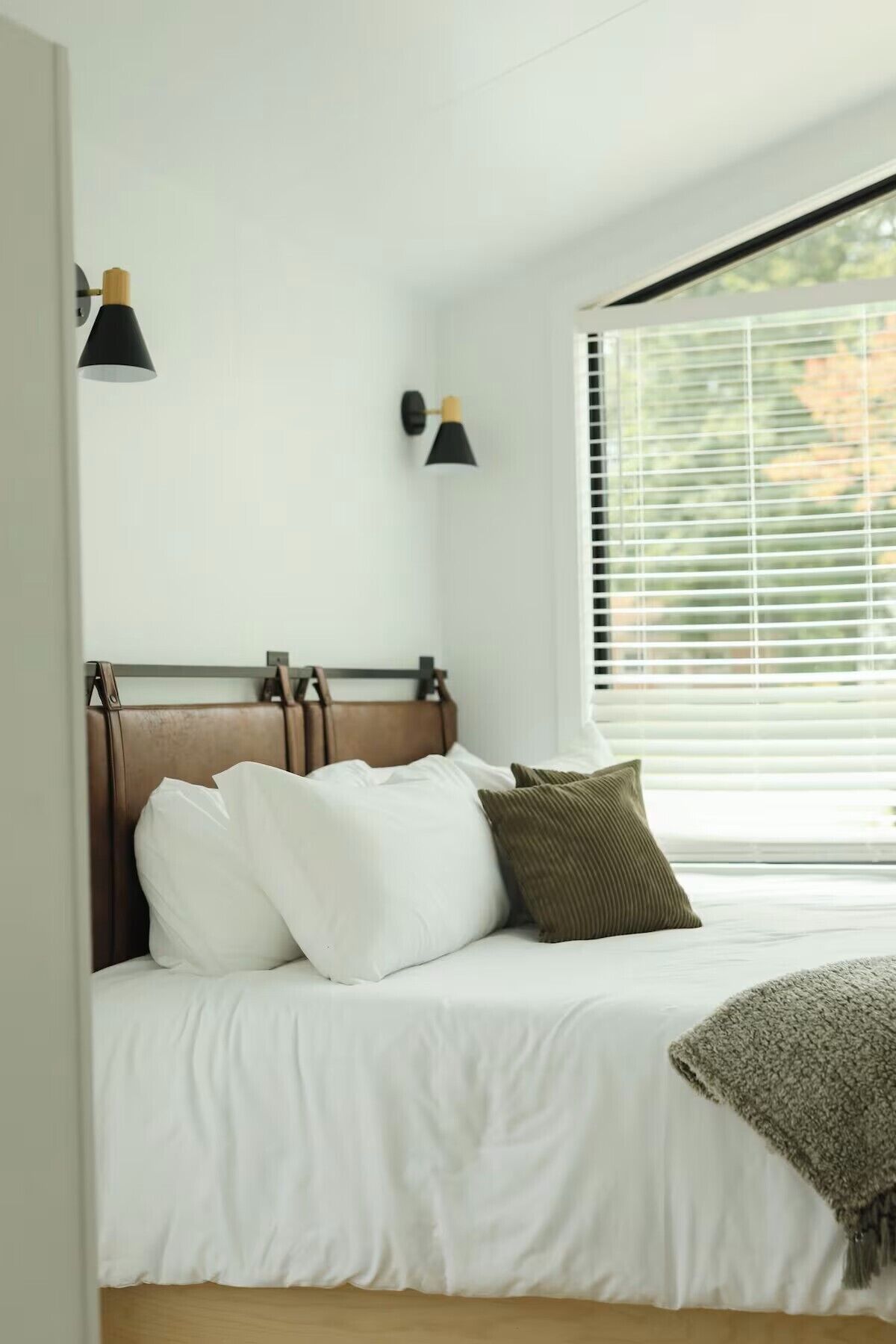 1 bedroom, internet, bed sheets