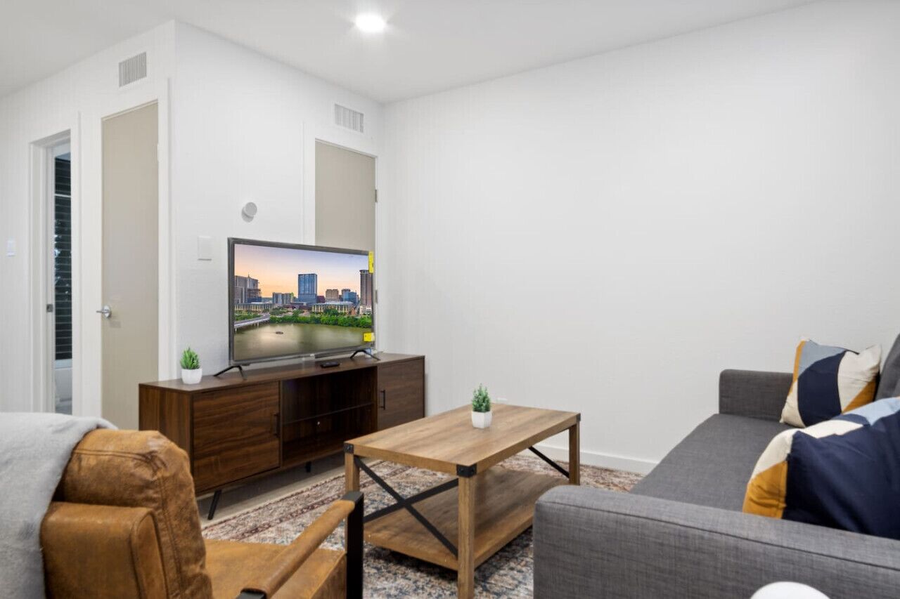 Brand New Unit, 5 min to Downtown Austin