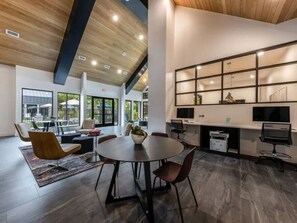 Interior - Luxurious New Unit|1Bd1Ba|Pool, Golf Sim (Austin)