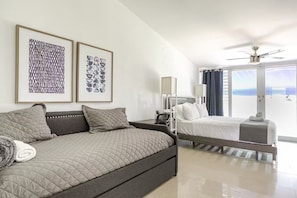 3 slaapkamers, een strijkplank/strijkijzer, gratis wifi, beddengoed