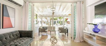 Casa Oasis - Neu Renovierte Strandvilla, Villa by the Beach – 3 Bedroom, 2.5 bath