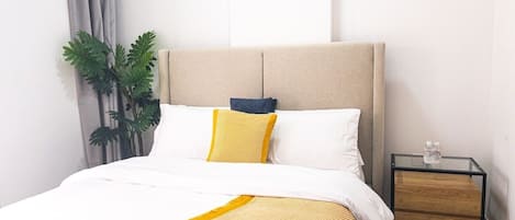 1 bedroom, iron/ironing board, WiFi (free), bed sheets