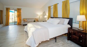 4 bedrooms, in-room safe, desk, iron/ironing board - Scottsdale Retreat w/Pool, Hot Tub & 2 Master Suites Near Old Town (Scottsdale)