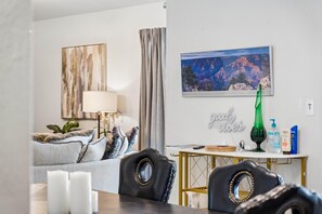 Interior - Scottsdale Retreat w/Pool, Hot Tub & 2 Master Suites Near Old Town (Scottsdale)