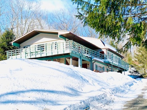 Catskill Cabin Zen Mantra Apt