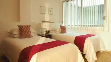 3 bedrooms, iron/ironing board, travel cot, WiFi