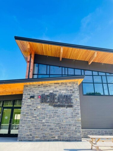 Lotus Family Suite w 2 Beds Kitchenette 4