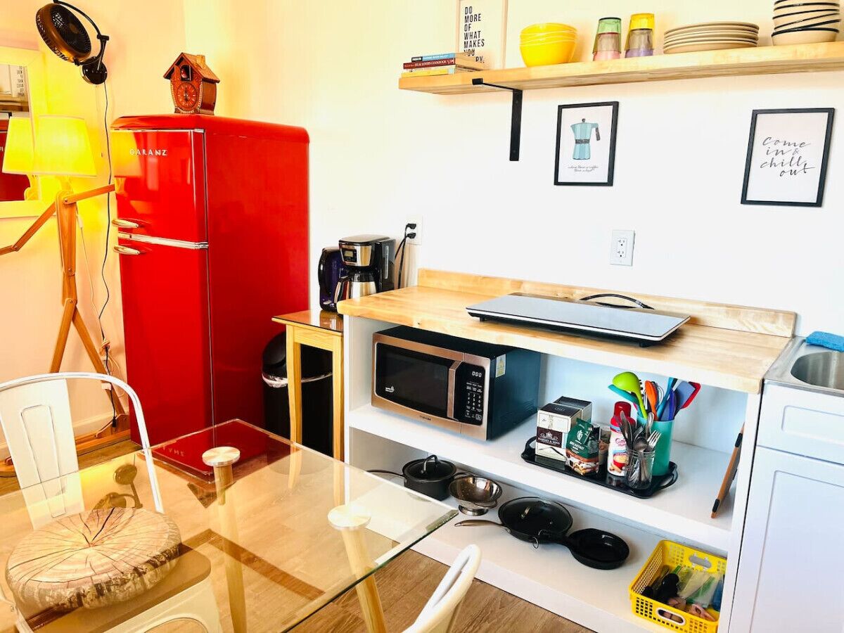 Fridge, microwave, stovetop, coffee/tea maker