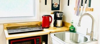 Red Peacock Catskill Cabin sleeps four 6
