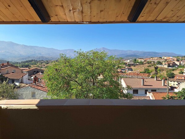 Property grounds - El Cerro I (Burgohondo)