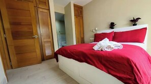 1 chambre, fer et planche à repasser, Wi-Fi, draps fournis