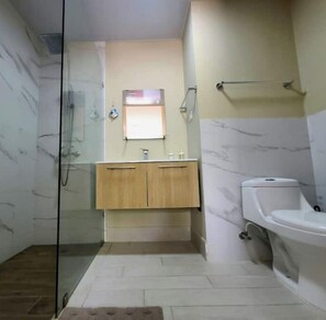 Towels, soap, toilet paper - vr123.2bd Modern private garden

 (Bayahibe)