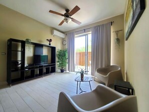 Living area - vr123.2bd Modern private garden

 (Bayahibe)