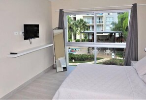 1 bedroom, iron/ironing board, WiFi, bed sheets - vr203.2bd New apt. overlooking the pool!Fantastic!

 (Bayahibe)