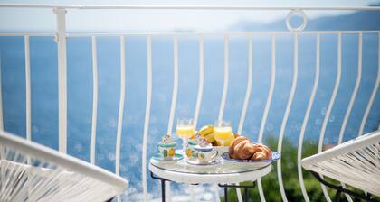 Casa Clara - Modernes Haus mit Blick auf Capri und Positano