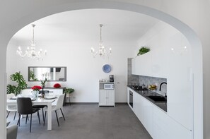 Fridge, microwave, oven, dishwasher
