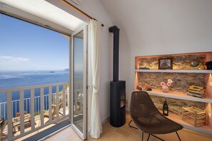Interior - Punta di Diamante - 200 Steps to Heaven (Praiano)