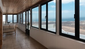 Interior - Luxury Villa with Spectacular Views. Ideal for Families and Groups of Friends (Tías)