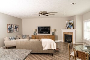 TV connectée, cheminée