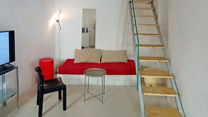 Living area - Ernesto Home (Palermo)