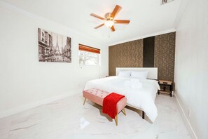 4 slaapkamers, een bureau, wifi