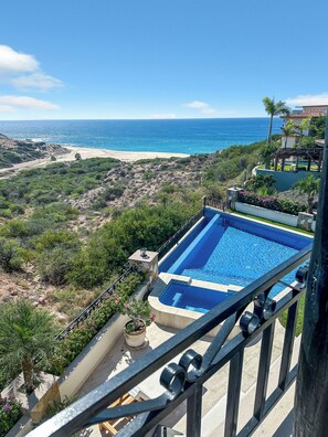 Outdoor pool - New Ocean View Villa With Private Beach (B.C.S.)