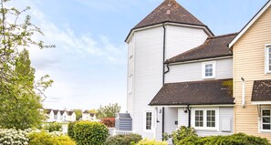 Exterior - Windrush Lake 41, Kingfisher House (South Cerney)