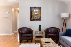 Smart TV y futbolito 