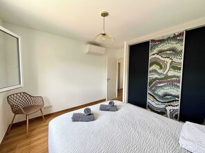 4 Schlafzimmer, Bügeleisen/Bügelbrett, Reisekinderbett, WLAN