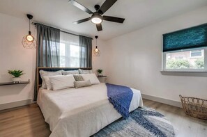 3 slaapkamers, een strijkplank/strijkijzer, wifi, beddengoed