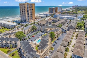 Exterior - Private & Comfy Oasis: 5-star, Ocean View, Pool, Near Golf ~ Free Parking! (Myrtle Beach)