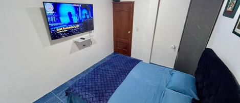 1 bedroom, iron/ironing board, WiFi, bed sheets