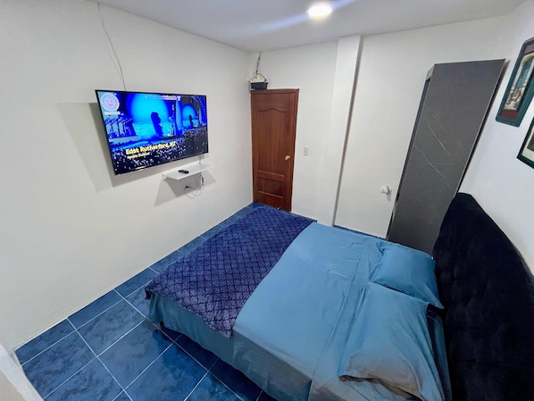 1 bedroom, iron/ironing board, WiFi, bed sheets